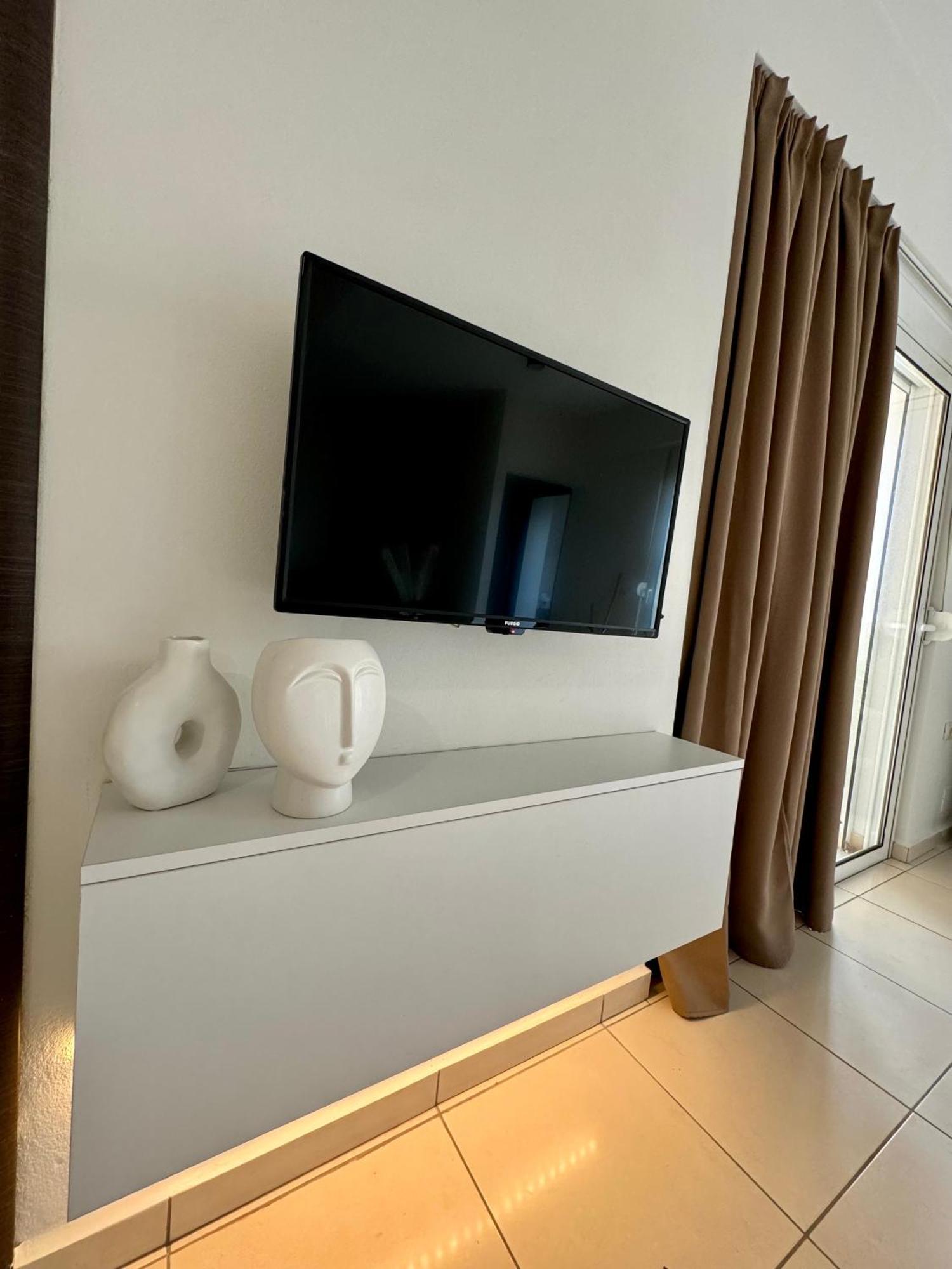 Belaire Luxury Apartment ساراندا المظهر الخارجي الصورة